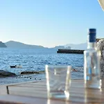 Captain's Boathouse, Holiday home *