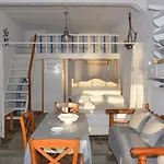Captain's Boathouse,