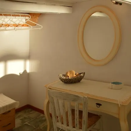 Captain's Boathouse, *