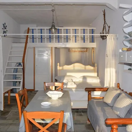 Captain's Boathouse,