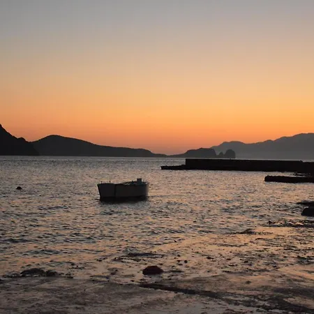 Captain's Boathouse, *