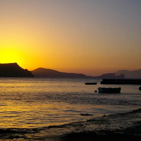 Tatil Evi Captain's Boathouse, *