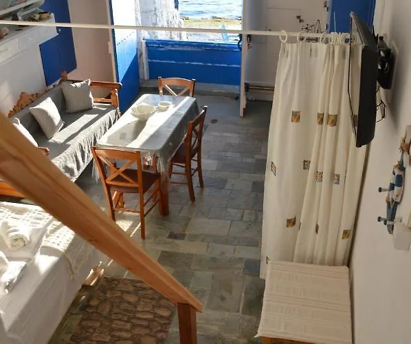 Holiday home Captain's Boathouse, *