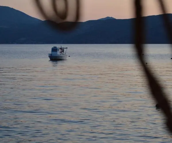 Holiday home Captain's Boathouse, Klima (Milos)