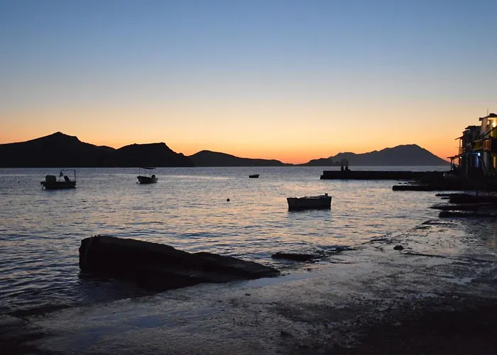 Holiday home Captain's Boathouse, Klima (Milos)